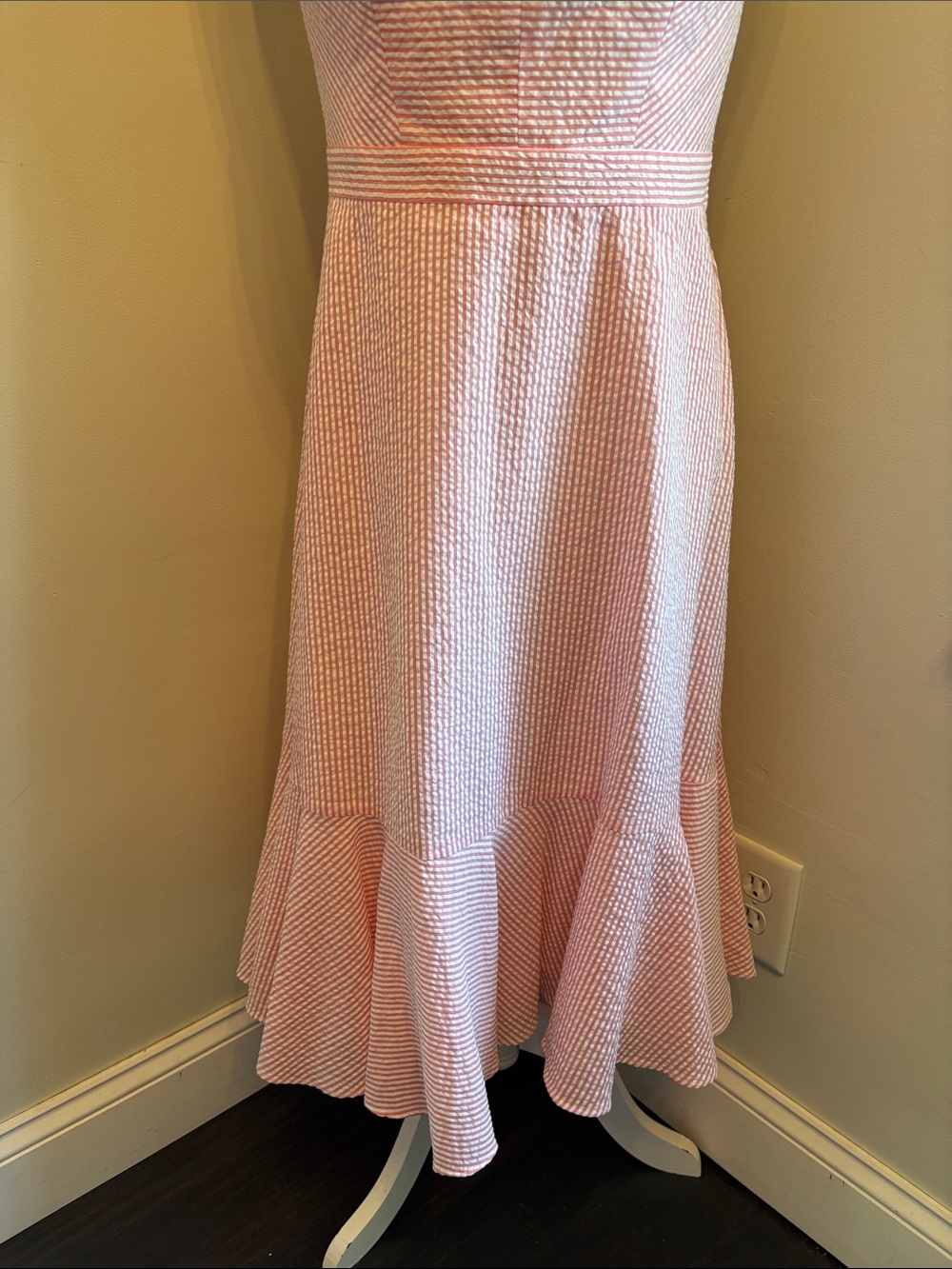 J. Crew Strapless Ruffle Hem Seersucker Midi Dress in Pink White NWT - Picture 6 of 15